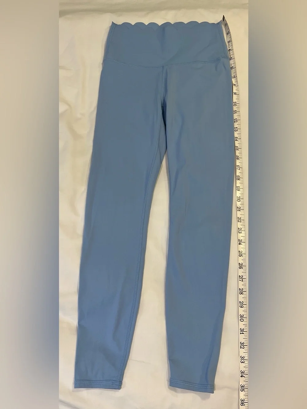 JoyLab Blue Scallop-Edge matching set Sports Bra + Leggings